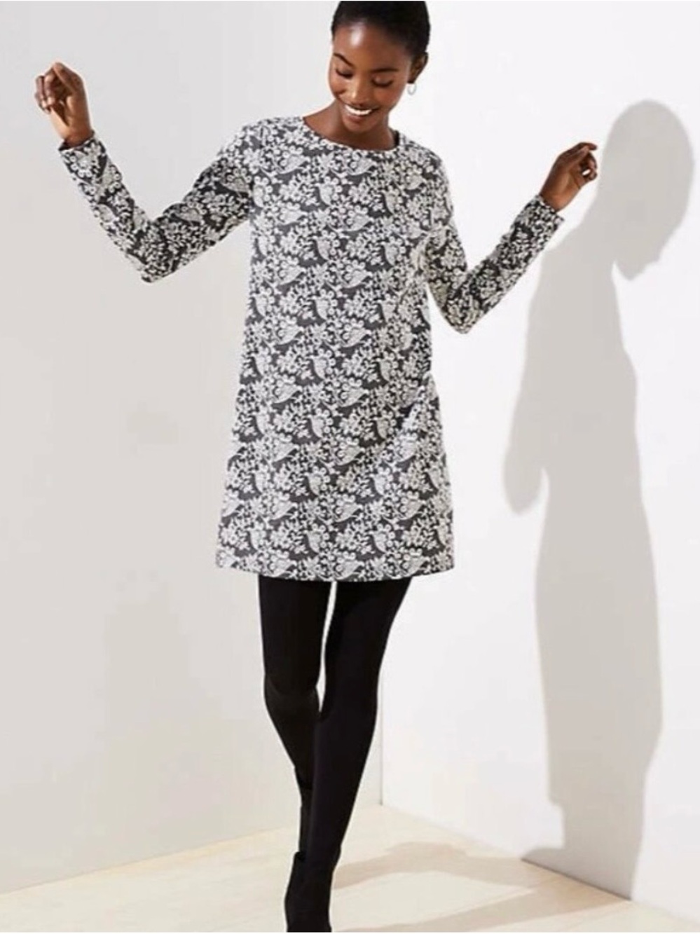 Ann Taylor LOFT Dark Gray Floral Jacquard Shift Dress Long Sleeve Size Medium